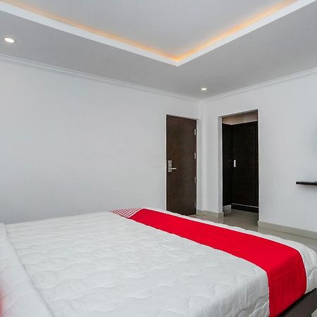 Collection O Cosmopolitan Hotel Devanahalli Buitenkant foto