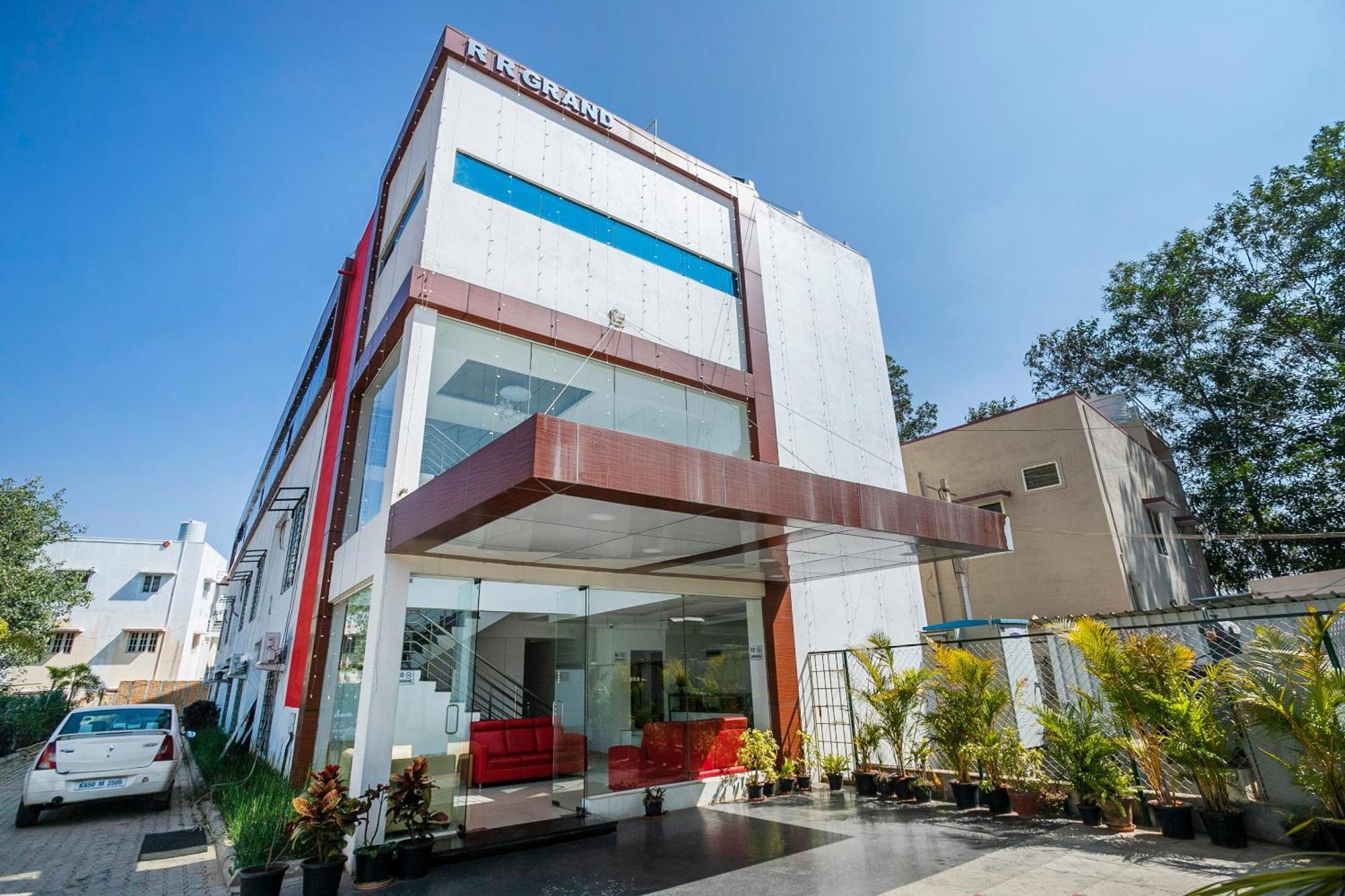 Collection O Cosmopolitan Hotel Devanahalli Buitenkant foto
