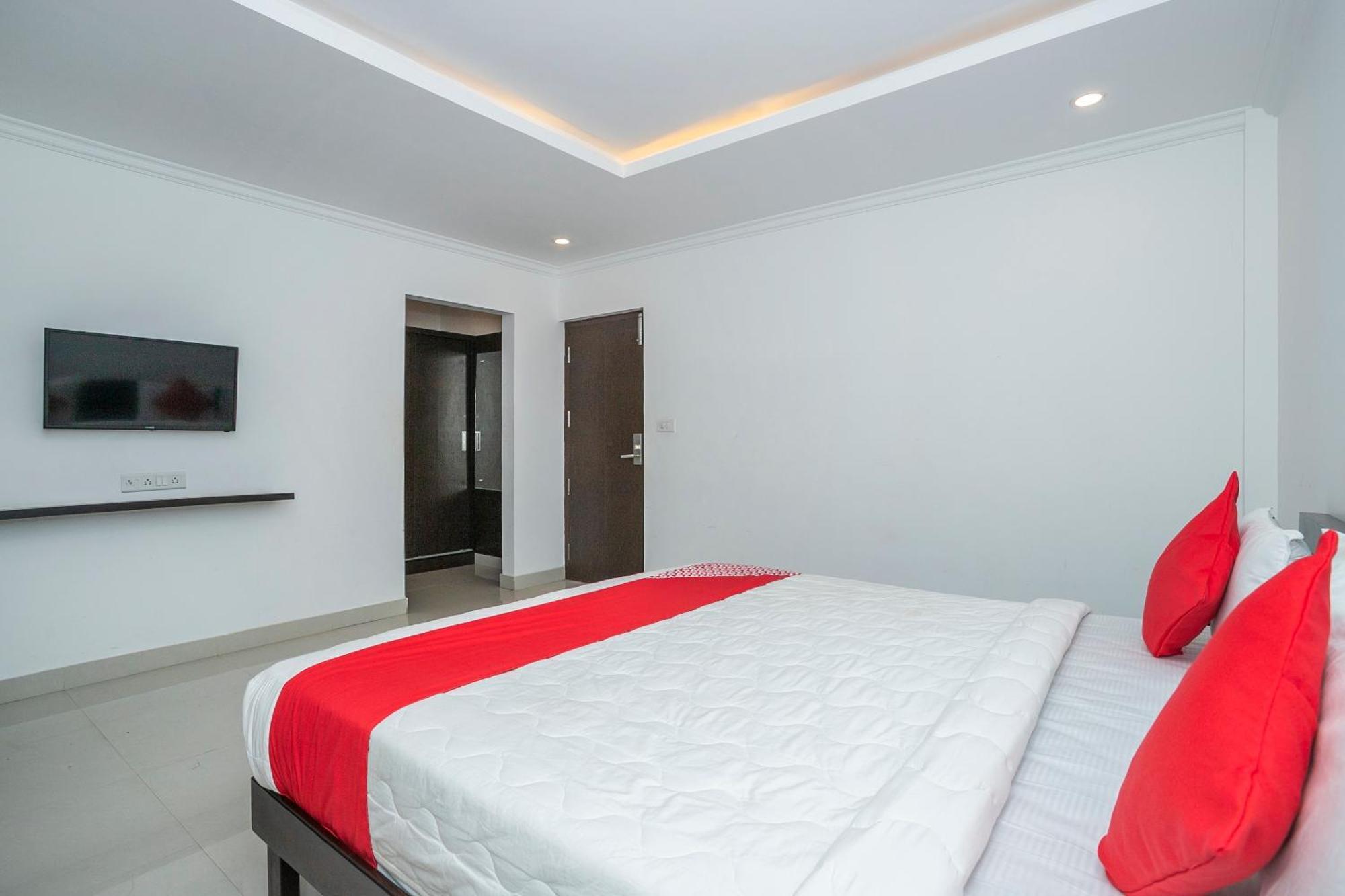 Collection O Cosmopolitan Hotel Devanahalli Buitenkant foto